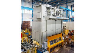 Schuler modernisierte das „alte Mädchen“, wie die Maschine bei Meleghy liebevoll genannt wird, komplett mechanisch und elektrisch. (Schuler)