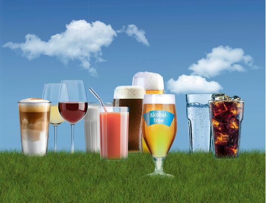 Das KEG-Portfolio von Schäfer Container Systems reicht von klassischen Edelstahl-KEGs über das Party KEG bis zu einer autarken Zapflösung. Reparatur und Aufarbeitung können dazu beitragen, bestehende Gebinde langfristig weiterzuverwenden.(Bild:  Schäfer Container Systems)