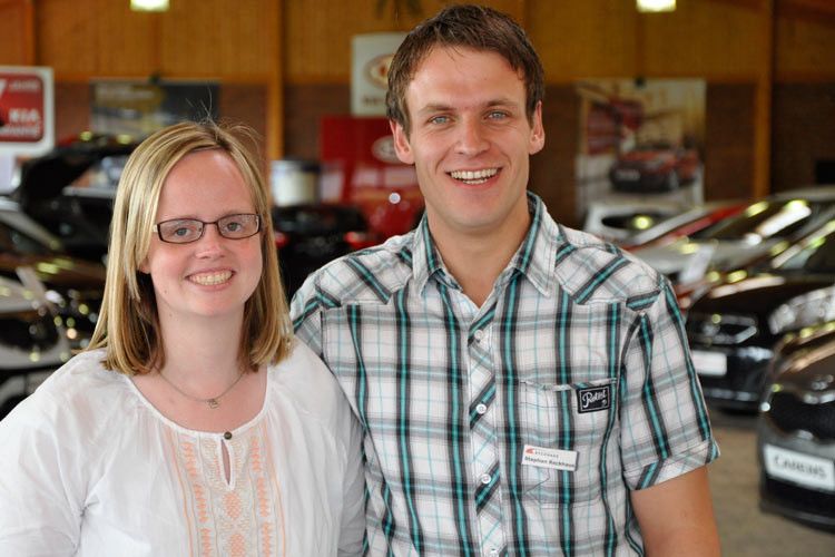 Heike und Stephan Reckhaus arbeiten mit Volldampf am Ausbau des virtuellen Vertriebskanals. (Foto: Richter)