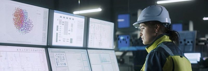 Im laufenden Betrieb wird der digitale Zwilling zum zentralen „Hub“ für Prozessverständnis.(Bild:  Hexagon)