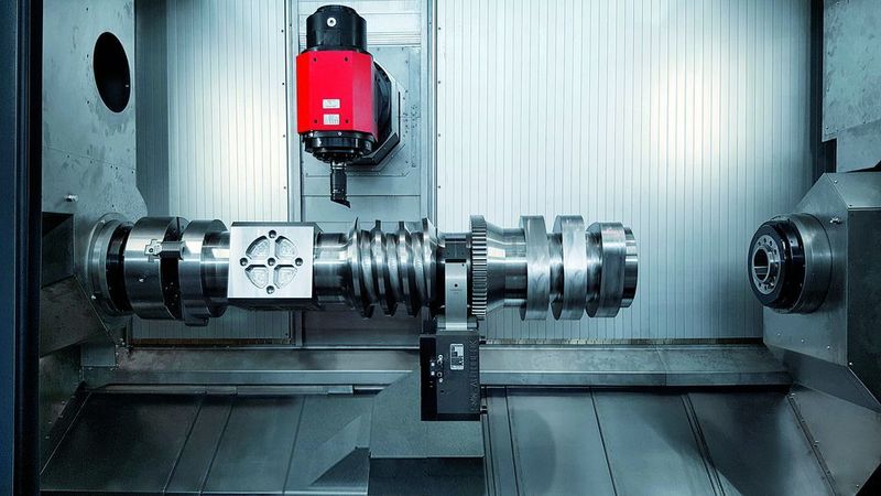 Hochleistungs-Dreh-Fräszentrum Hyperturn 100 Powermill von Emco in modularer Bauweise. (Emco)