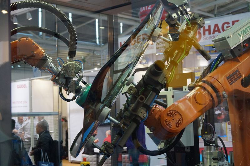 The robots are coming! At Automatica 2014, robotics and production automation got a lot of attention... (Picture: PROCESS)