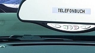 Vossor Business von Seecode ist eine unauffällig in den Spiegel integrierte Freisprech-Einrichtung. (Archiv: Vogel Business Media)