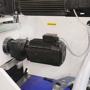 (SEW-Eurodrive/Kraft Maschinenbau)