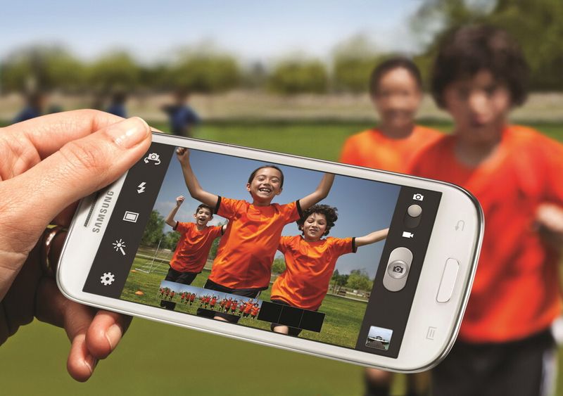 Das Galaxy S3 schießt 20 Bilder hintereinander. (Samsung)