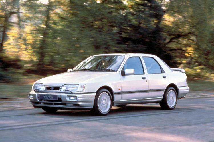 Der Allrad-„Crossie“, basierend auf der zweiten Sierra-Generation, setzte eher auf Understatement. Sein Turbomotor leistete dank größerem Lader aber nunmehr 290 Newtonmeter und 220 PS. (Ford)