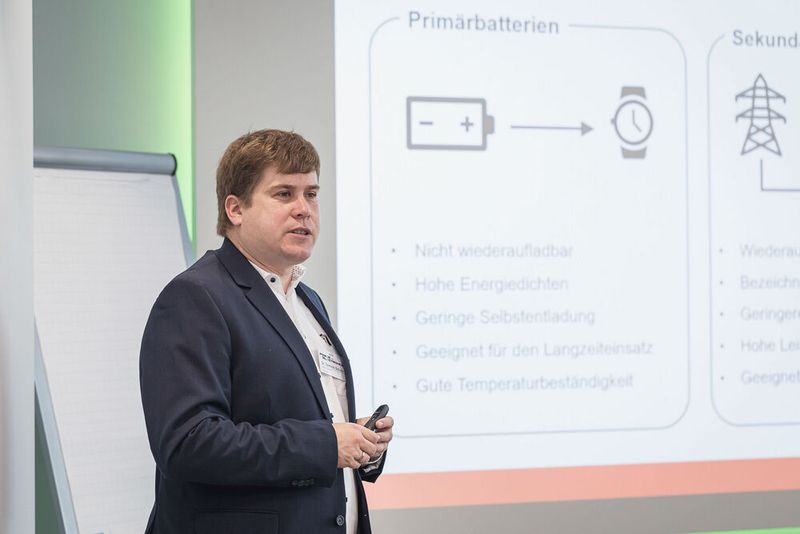 Unter dem Motto „Power of Electronics” versammelten wir am 18. und 19. Oktober 2022 sechs Elektronikkonferenzen in Würzburg: Entwicklerforum Leistungselektronik, DC/DC-Wandler-Tag, Schaltnetzteiletag, Batteriepraxis Forum, Praxisforum Elektrische Antriebstechnik und Cooling Days. Auch 2023 findet Power of Electronic statt. Merken Sie sich bereits jetzt den Termin vor: 17. bis 18. Oktober 2023.  (Bild: Stefan Bausewein )