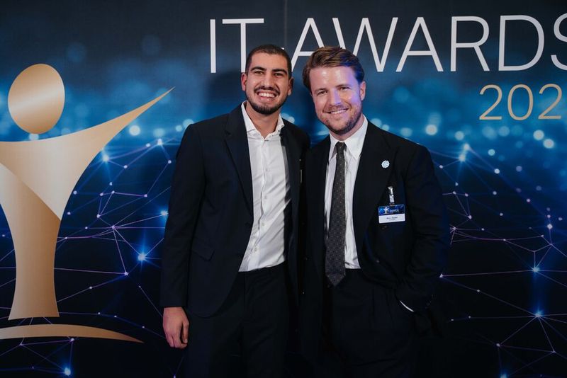 Mahmoud Shaker und Nico Ziegler von Snowflake. (Bild: Manuel Emme Fotografie)