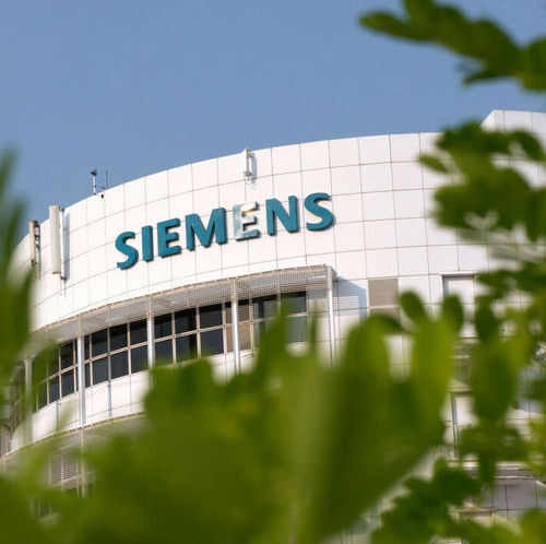 Since June 1, 2022 Senseye is a 100 percent subsidiary of Siemens in the UK.