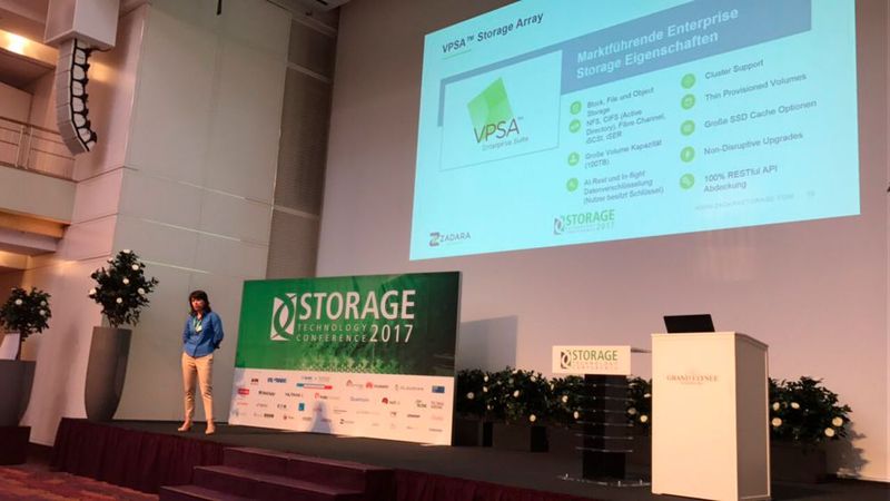 Storage als Service ist das Geschäftsmodell von Zadara. In Hamburg erklärt von Oksana Braune, Sales Director Central Europe.  (Bild: Vogel IT-Medien)