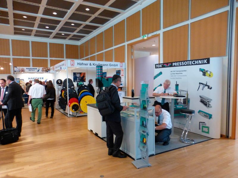Impressionen der Stanztec 2016 in Pforzheim. (Finus)