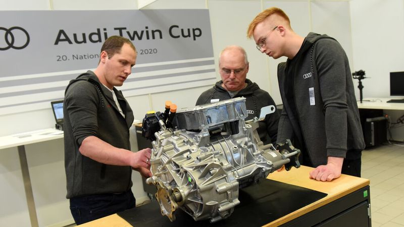 Die acht teilnehmenden Händler 2020 hatten sich bereits 2019 im deutschen Vorentscheid aus 558 Teams und 283 Audi-Partnerbetrieben qualifiziert. (Bild: Audi)