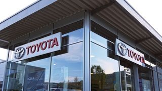 Toyota greift seinen Händlern unter die Arme. (Bild: Mauritz/»kfz-betrieb«)
