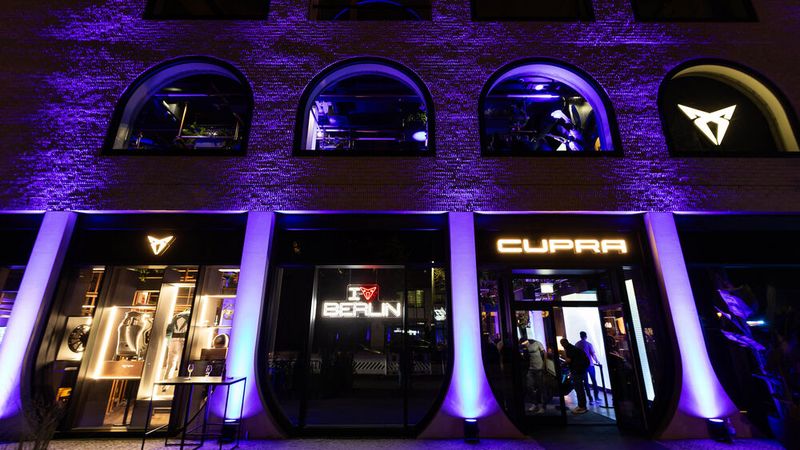 Entscheidend: Cupra ist unübersehbar. (Bild: Seat Deutschland)