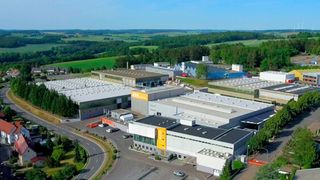 Das Kompetenz-Zentrum für die Rohstoff-Automation: Das AZO Headquarter in Osterburken. (Bild: AZO GmbH & Co. KG )