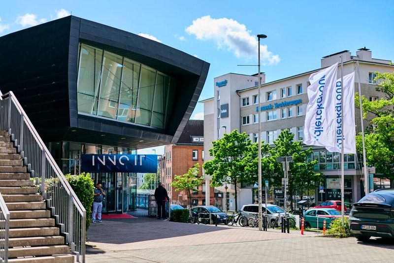 Tolle Aussteller, spannende Keynotes und großer Besucherandrang: Die InnoIT der Dierck Group war ein voller Erfolg.(Bild:  Dierck Group)