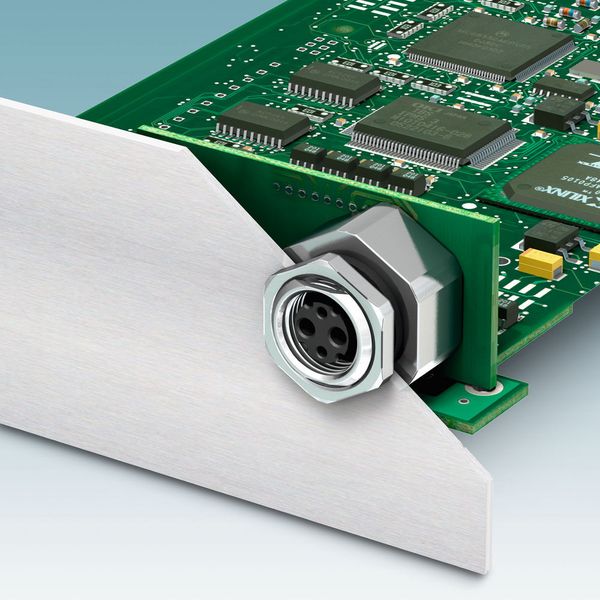Bild 2: Im Elektronikgehäuse montiert: M12 Optic-Transceiver für Multimode-Applikationen können als IP-geschützte Wanddurchführung genutzt werden. (Phoenix Contact)