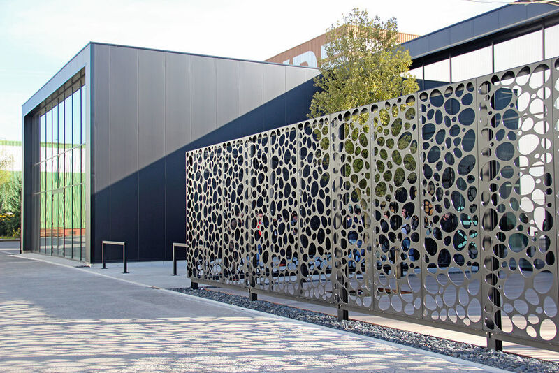 Das Experience Center wurde vom Architekturbüro Naert BVBA und der Innenarchitektin Justine Van Strydonck entworfen. (Itasse)