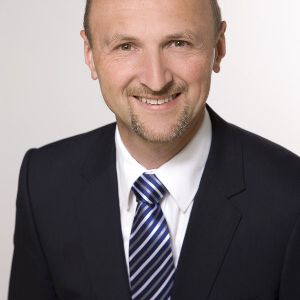 „Mit unseren neuen Produkten haben wir offensichtlich einen Nerv getroffen, denn schon kurz nach Produktvorstellung konnten wir erste Aufträge platzieren“, freut sich Dr. Andreas Marchler.