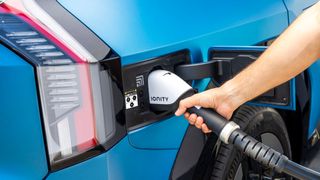 Für deutsche Autobauer läuft es derzeit gut: Weltweit steigerten sie die Verkäufe ihrer reinen Batterieautos (BEV) gegenüber dem Vorjahreszeitraum um 63 Prozent.  (Bild: Kia)