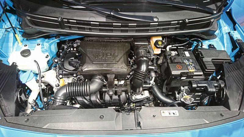 Der Hyundai i10 wird mit zwei Benzinern angeboten: 1,0-Liter-Dreizylinder und 1,2-Liter-Vierzylinder. (Sven Prawitz/»Automobil Industrie«)