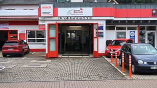 Das Autohaus Deusch ist ein „Wiederholungstäter“: Bereits 2018 stand der Betrieb ganz oben auf dem Siegertreppchen des Deutschen Werkstattpreises, 2013 war er immerhin der Drittplatzierte. (Bild: Diehl – VCG)