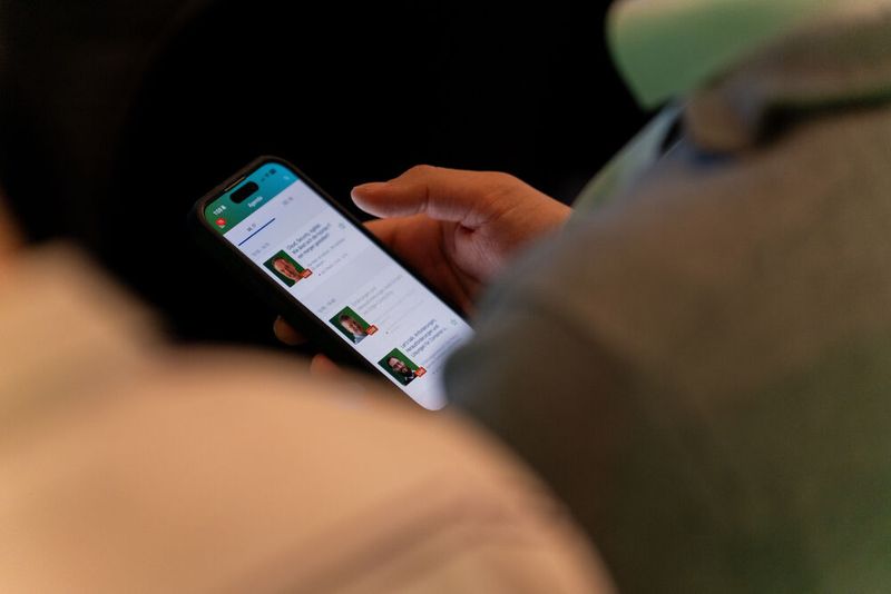 Die Teilnehmer haben über die DSX-App die Möglichkeit, sich die Agenda anzuschauen und sich mit anderen Gästen zu vernetzen.  (Bild: Vogel IT-Medien)