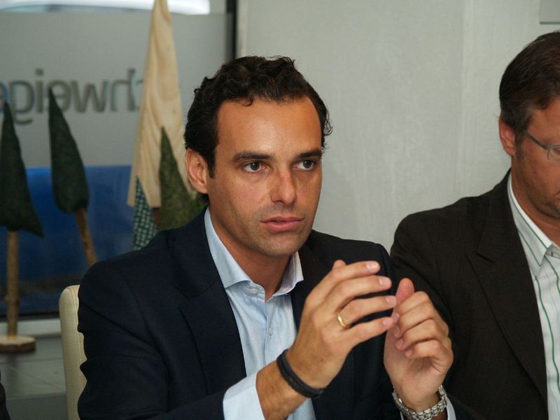 Alberto Sanz de Lama, Geschäftsführer Marketing & Sales, sieht keine Verbesserung für den Automobilmarkt in 2010. (Archiv: Vogel Business Media)
