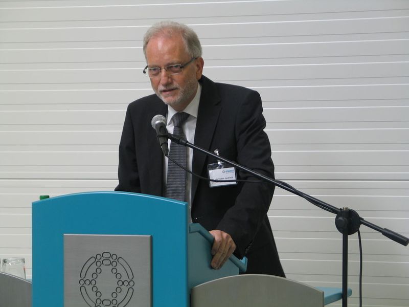 Dr. Utz-Volker Jackisch, Geschäftsführer der Epucret GmbH & Co. KG, Wangen bei Göppingen: „Wie genau eine Maschine arbeitet, hängt entscheidend von ihrem Maschinenbett ab.“ Bild: Kraus (Archiv: Vogel Business Media)