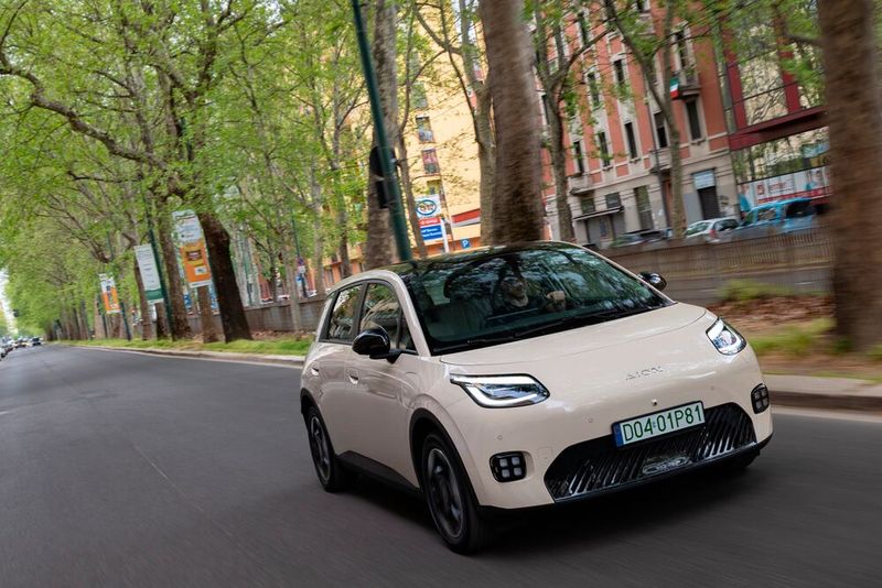 Beim Fahren liegt der Fokus klar auf Komfort (Bild: GAC)