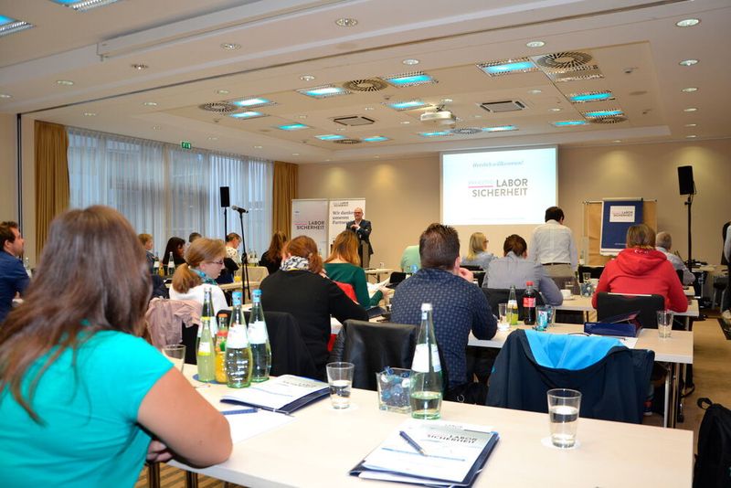  (LABORPRAXIS/Lütmman)