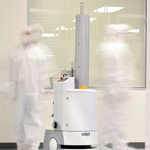 Saubere Lösung: Der mobile Roboter kann auch in Reinraumumgebung eingesetzt werden.