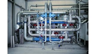 Der warmregenerierende „Heat of Compression“-Adsorptionstrockner vom Typ HRC 12000 ist eine beeindruckende Anlage, komplett aus Edelstahl und von immerhin zwölf Tonnen Gewicht.  (Bild: Donaldson)