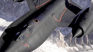 Fujitsu hat sich bei der Entwicklung des Stealth Datacenter von Tarnkappenflugzeugen wie dem Bomber SR-71 inspirieren lassen; im Vergleich zu einem B-52-Flieger ist der SR-71 auf dem Radar unsichtbar. (Bild: wikimedia.org)