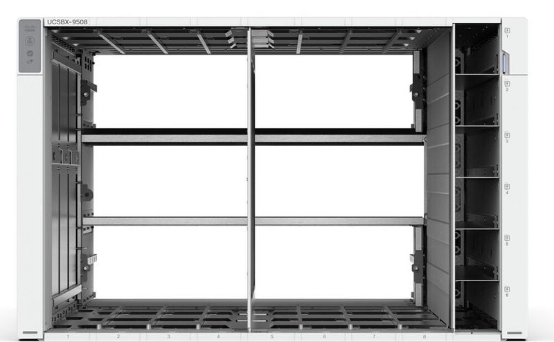 Das Chassis des Cisco-Systems „UCS X 9508“; man sieht, das es kaum etwas zu sehen gibt. Dem neuen Hardwarekompzept von Cisco ist zu eigen, dass Backplane und Midplane fehlen, das Chassis vor der Ausstattung mit Compute-, Storage- und Networking-Power quasi leer ist.  (Cisco)