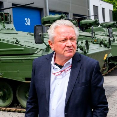 Rheinmetall CEO Armin Papperger (archive photo) spoke at the Hannover Messe, which included the topic of armaments for the first time. In his opinion, orders can go through the roof. The German armaments industry could cover this if necessary. (Source: van Heevel)