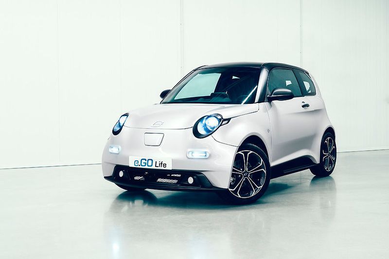 Der „E-Go Life“ ist deutlich kleiner als der Streetscooter und als 2+2-Sitzer konzipiert. (E-Go Mobile)