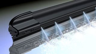 Laut Valeo kann AquaBlade bis zu 50 Prozent Reinigungsflüssigkeit sparen. (Valeo)