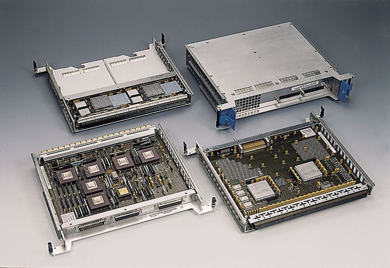 Montagefertige Baugruppen für Datentechnik (Zollner)