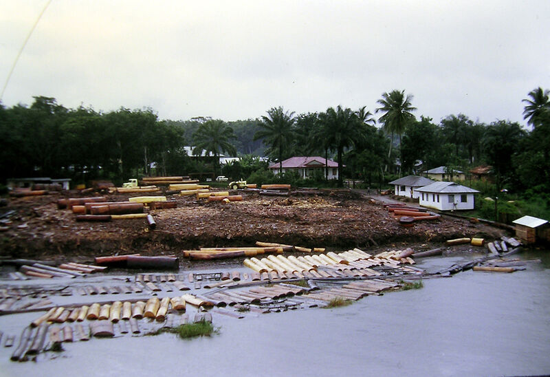 Rank 10: Niger Delta, Nigeria (oil), no exact figures.Oil production is afflicting the region considerably. According to a study, it would take 30 years and at least one billion euros to clean up the contaminated area.(Image: Terry Whalebone - Eigenes Werk, CC BY 2.0, https://www.flickr.com/photos/terry_wha/1136613092/) (Image: Terry Whalebone)