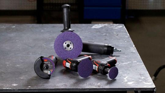 Zur Produktfamilie zählen Feilenbänder, Fiber- und Trennscheiben. (Bild:  3M)