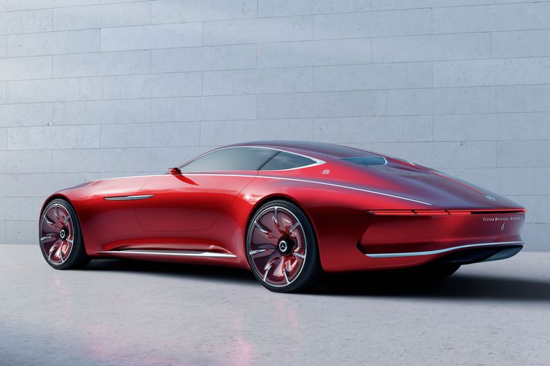 Der Mercedes-Maybach 6 fügt sich ein in eine Reihe visionärer Design-Showcars von Mercedes-Benz – und teilt damit ihr Schicksal: wohl eher Vision zu bleiben als tatsächlich auf der Straße zu rollen. (Bild: Daimler)