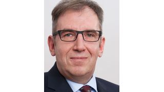 Der Autor Jürgen Hahn ist Leiter Beratung bei 11:55 PM Consultants. (Copyright HelenNicolai BusinessPortraits)