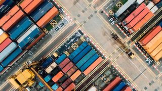 Sie legen viele Hunderttausende Kilometer zurück und befördern Waren sicher von A nach B: Aus unserer globalisierten Welt sind Container nicht wegzudenken. (gemeinfrei)