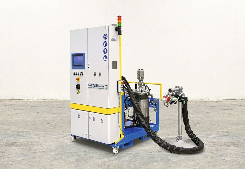 Die neue MDM plus von Tartler ist der Brückenschlag zwischen den portablen Kleinmengen-Systemen des Unternehmens und seinen großen Nodopur-Anlagen (Bild), die bis zu 50 Liter Kunstharz pro Minute dosieren und mischen. (Bild: Tartler)