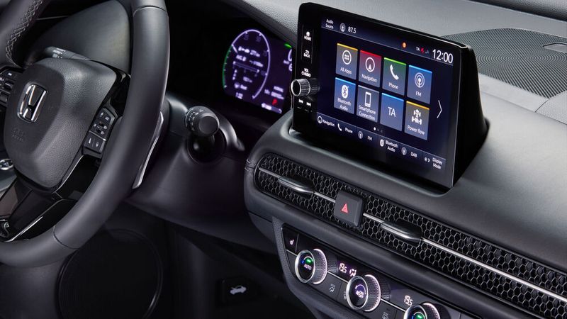 Über einen neun Zoll großen Touchscreen lässt sich das Infotainmentsystem bedienen. (Bild: Honda)