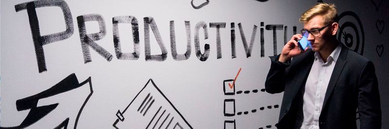 Die Digitalisierung verändert auch den Arbeitsmarkt. Was bedeutet das für die verschiedenen Qualifikationsstufen der Arbeitnehmer?(Bild:  gemeinfrei / Unsplash)