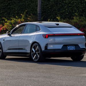 Drei Meter Platz zwischen den Achsen erlaubt entspanntes Reisen mit ausgestreckten Beinen.(Bild:  Polestar)