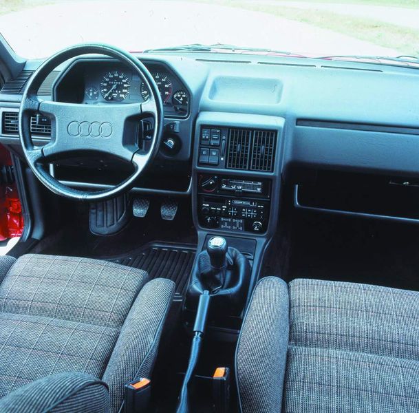 Zeitlos modern: Auch heute sind abgerundete Ecken und Kanten wie im Typ 44 angesagt. (Archiv: Vogel Business Media)