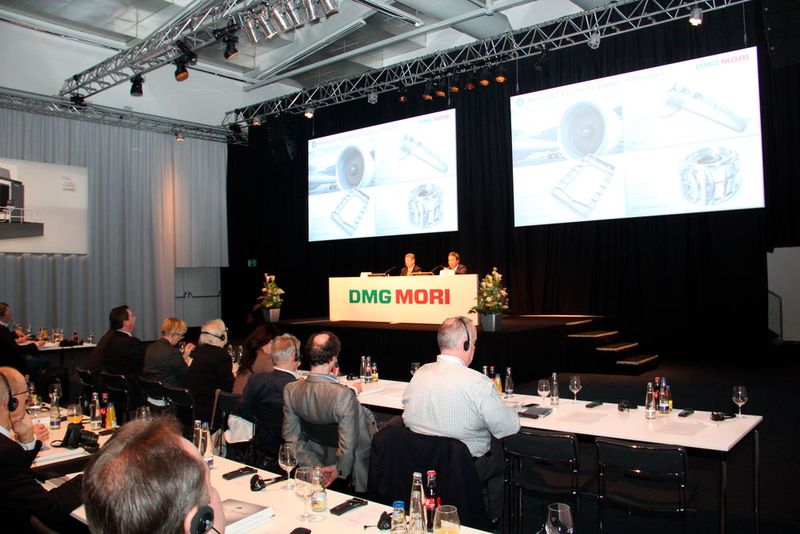 Standen Rede und Antwort auf der DMG-Fachpressekonferenz: v.l. Dr. Rüdiger Kapitza, CEO DMG Mori Aktiengesellschaft und Dr. INg. Masahiko Mori, CEO DMG Mori Company Limited. (Bild: Sonnenberg)